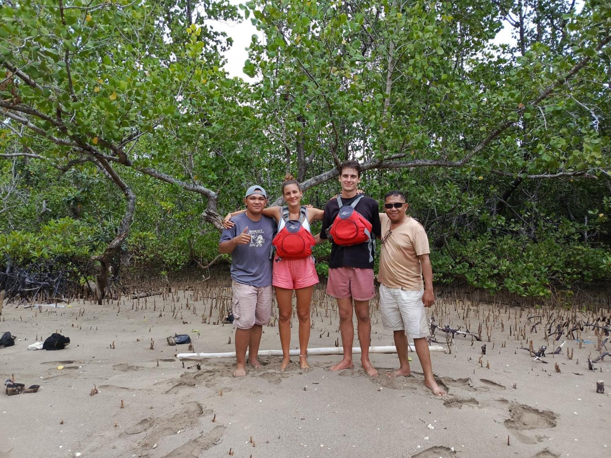 Pondok Wisata Noah Likupang エクステリア 写真
